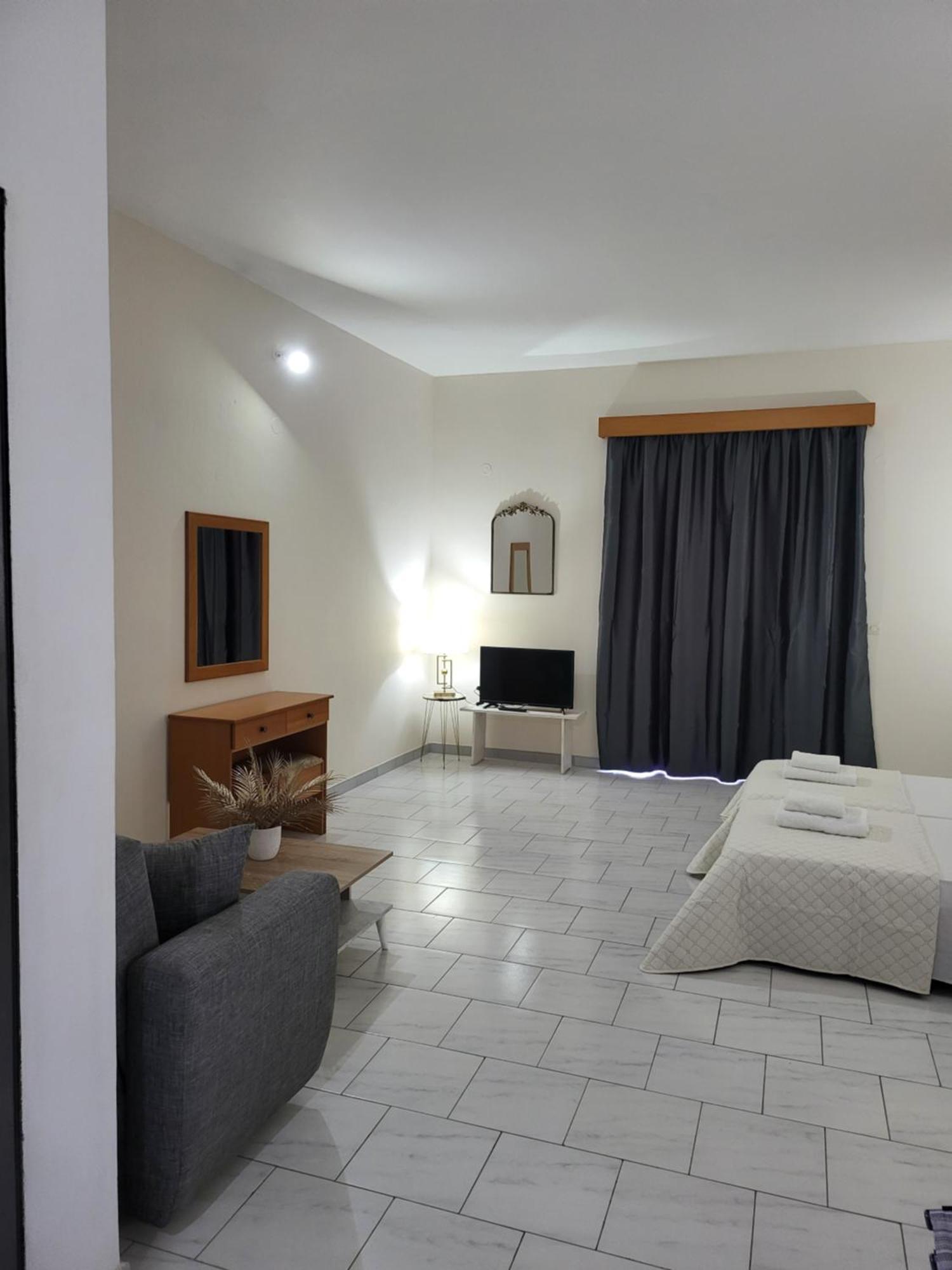 Pyrgos Hotel Apartments Kremastí Exteriér fotografie